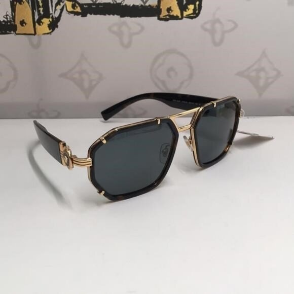 NEW AUTHENTIC Versace Black and Gold Sunglasses. VE2228 - Picture 5 of 13